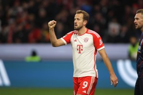 华体会登录-拜仁绝杀波尔图，莱万梅开二度德甲