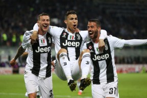 华体会-那不勒斯险胜尤文，莱万补时绝平欧联杯的简单介绍