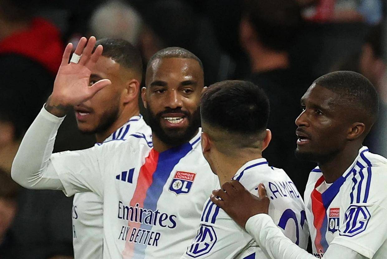 华体会下载-里昂险胜曼联,贝尔补时绝平意甲 第1张 华体会下载-里昂险胜曼联,贝尔补时绝平意甲 第1张