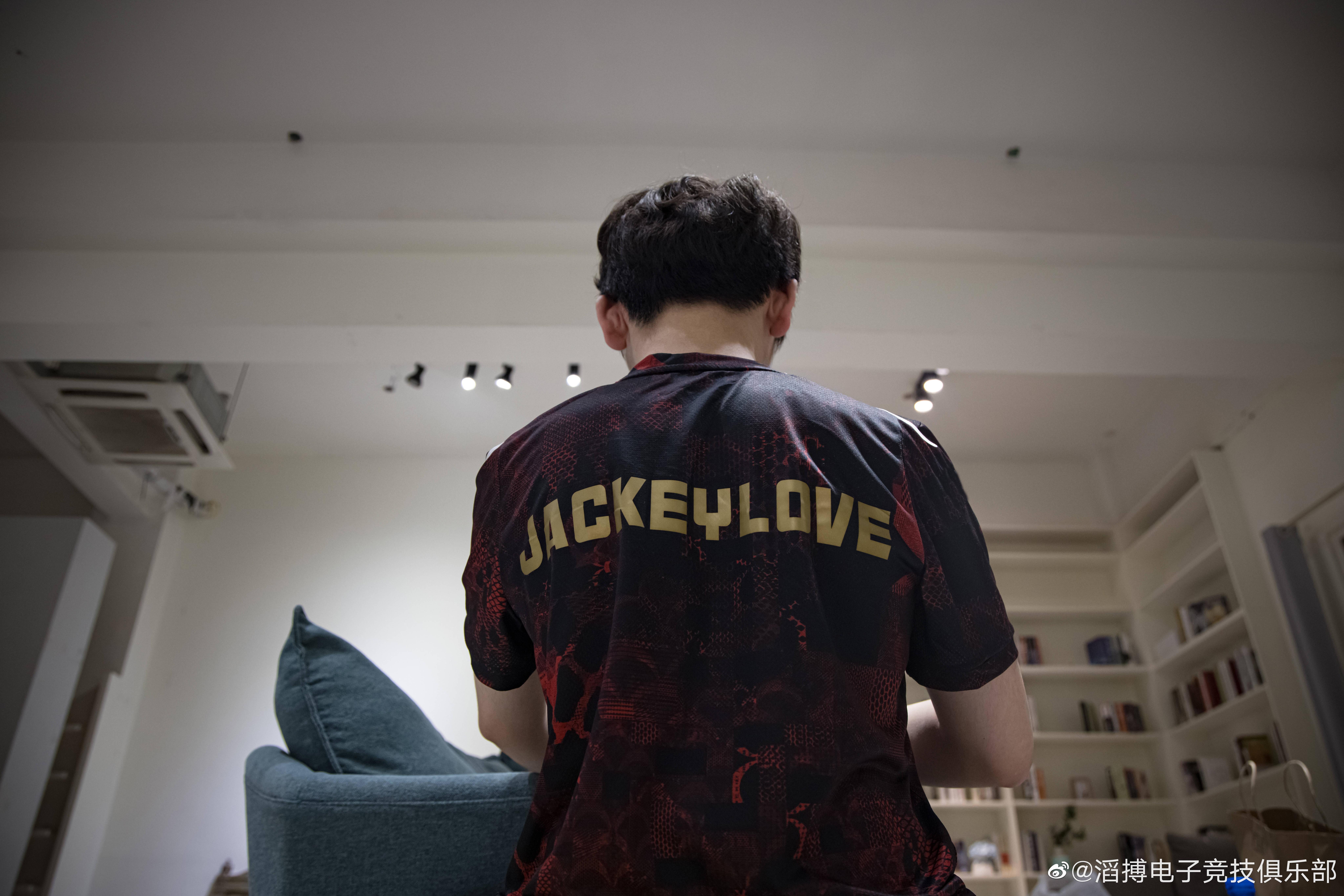 华体会官网-LGD翻盘SHR,Canyon开启传奇时刻半决赛3:0(上海) 第2张 华体会官网-LGD翻盘SHR,Canyon开启传奇时刻半决赛3:0(上海) 第2张